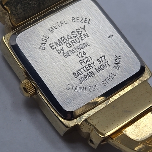 Womens Vintage MOP Embassy by Gruen Watch with Stones GEM1924L New Battery - Picture 9 of 9